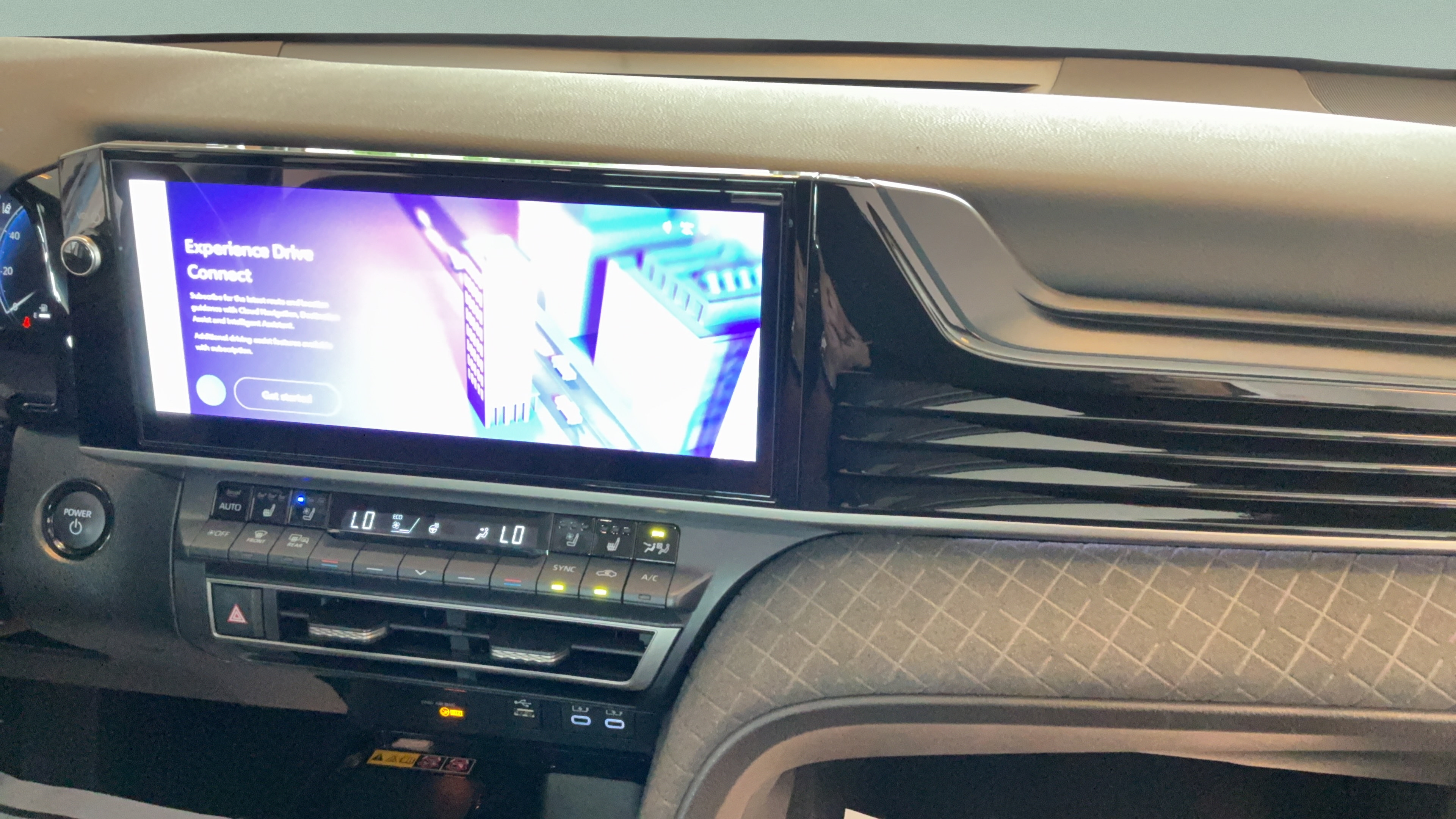 Certified 2025 Toyota Camry XLE w/ Premium Plus Package FWD image 36