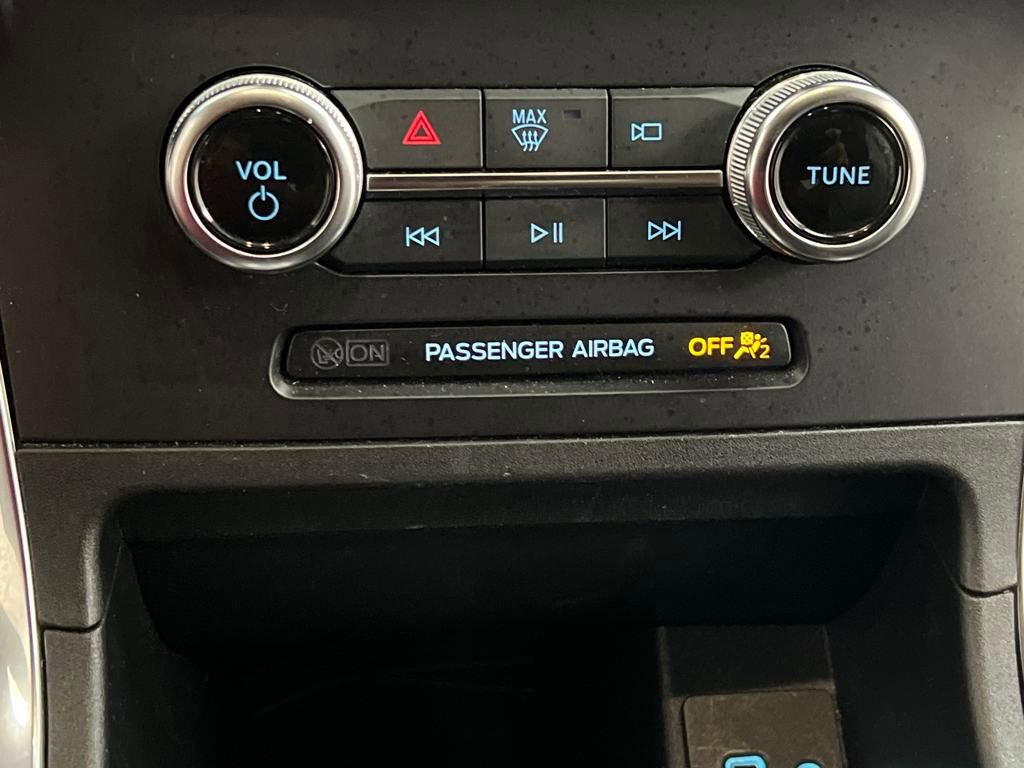 Used 2024 Ford Edge Titanium image 49