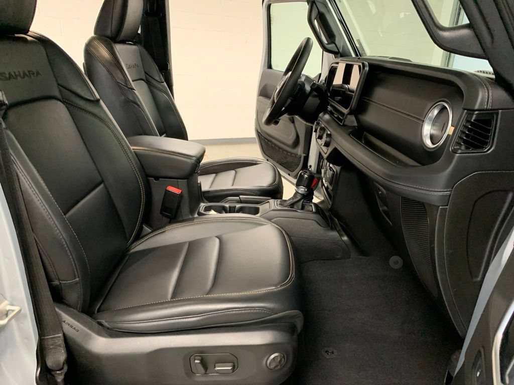 Certified 2024 Jeep Wrangler Unlimited Sahara w/ Safety Group AWD/4WD image 10