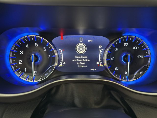 Used 2023 Chrysler Pacifica Touring-L FWD image 28
