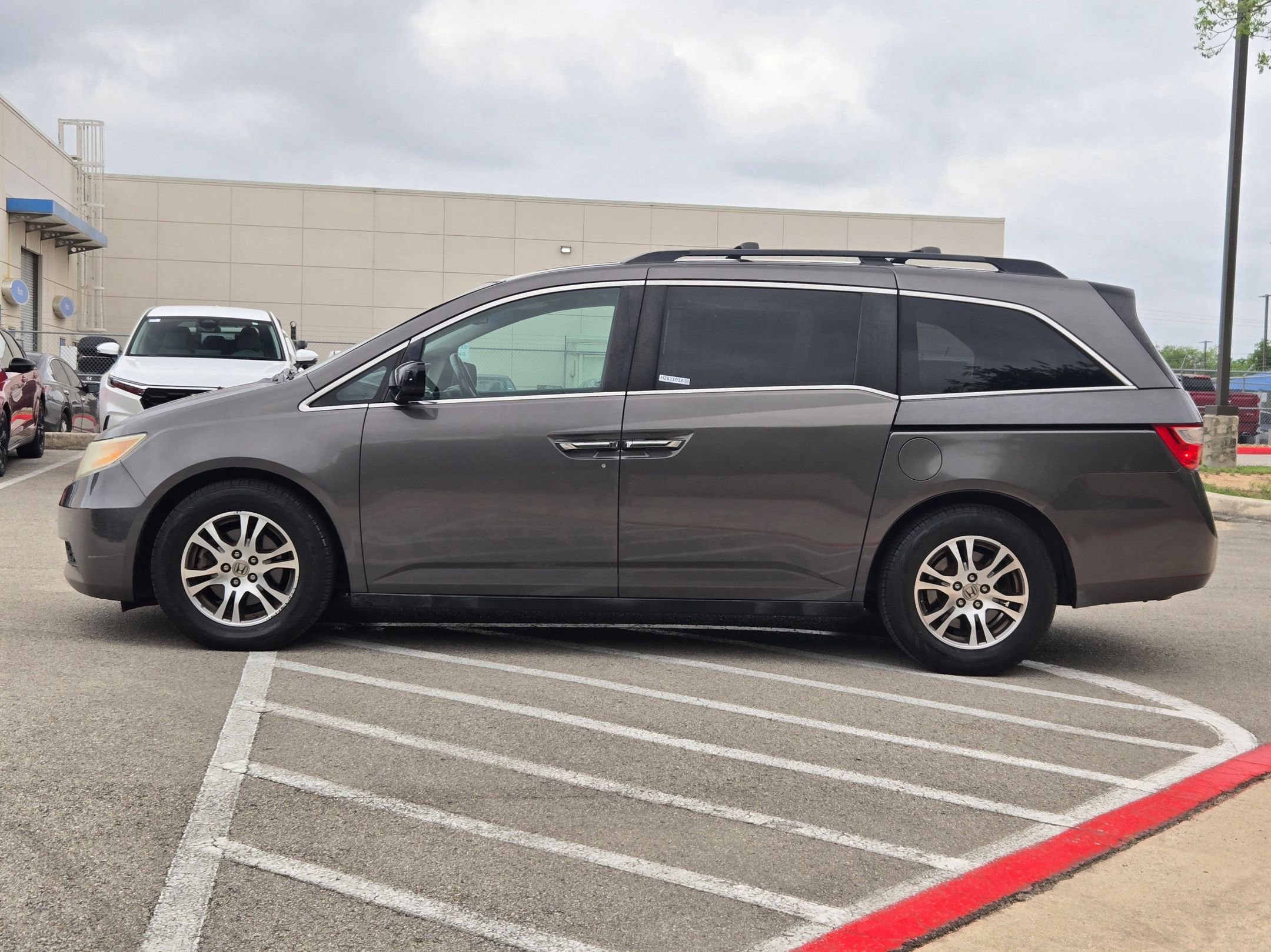 Used 2012 Honda Odyssey EX-L image 6