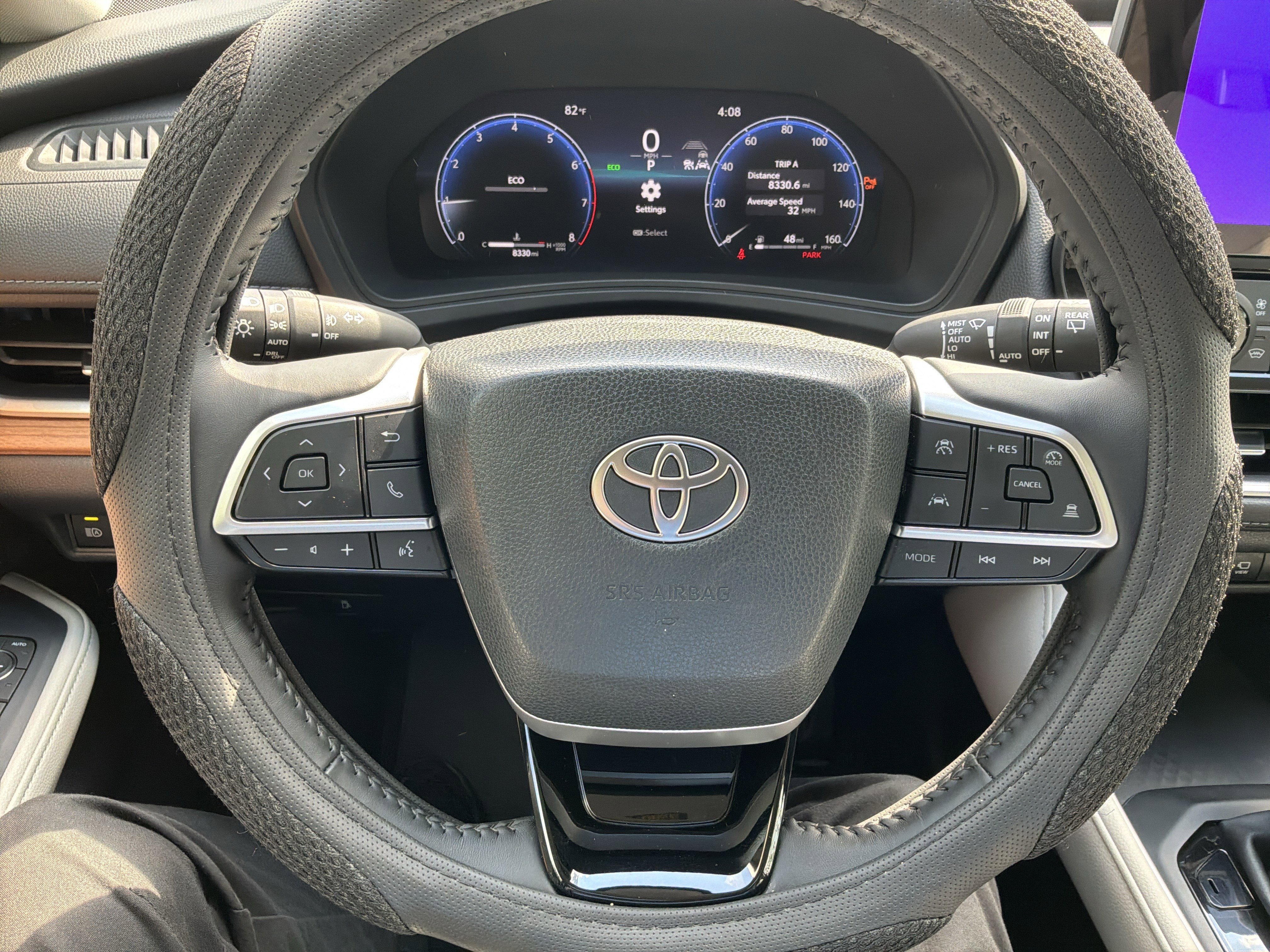 Used 2025 Toyota Grand Highlander FWD image 18