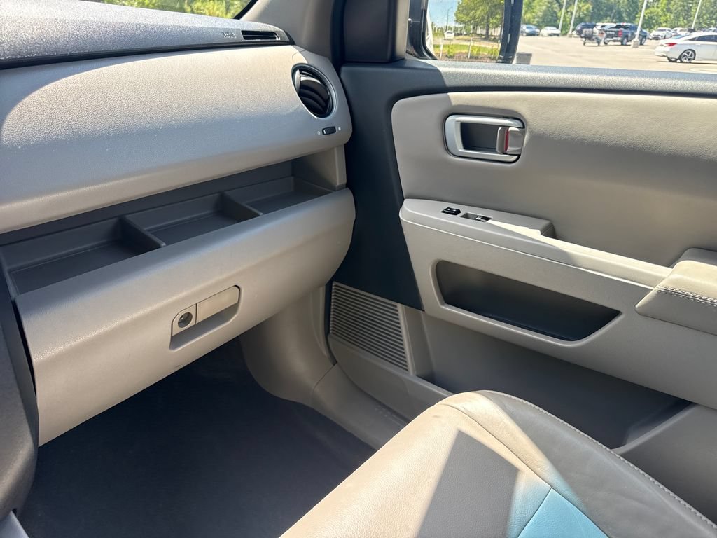 Used 2011 Honda Pilot EX-L image 17