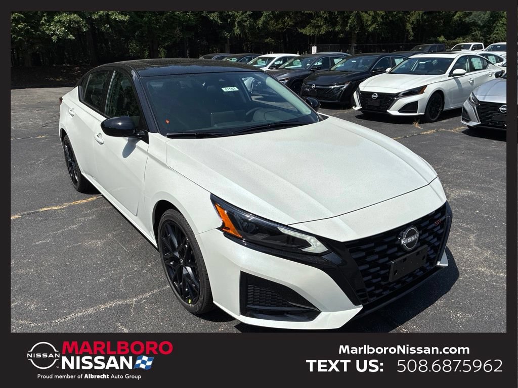 New 2026 Nissan Altima 2.5 SR w/ SR Midnight Edition Package