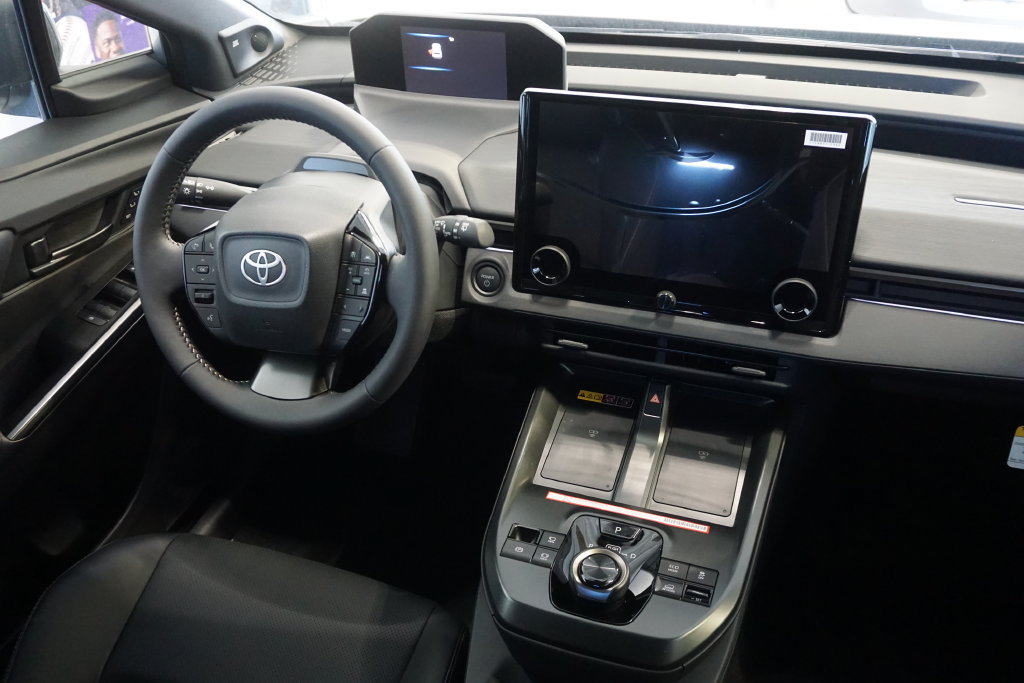 New 2026 Toyota bZ Woodland AWD/4WD image 32