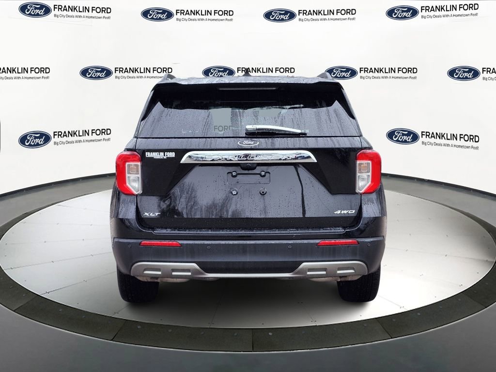 Certified 2022 Ford Explorer XLT w/ Equipment Group 202A AWD/4WD image 4