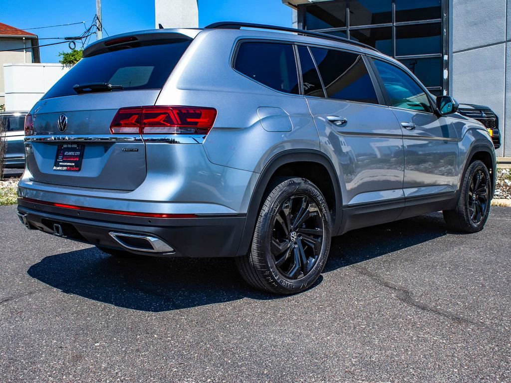 Used 2023 Volkswagen Atlas SE w/ Black Wheel Package AWD/4WD image 6