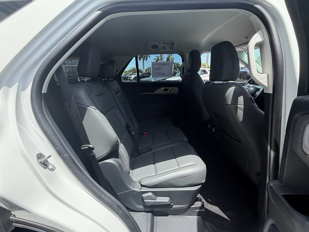 New 2026 Ford Explorer Active w/ Active Comfort Package RWD image 15