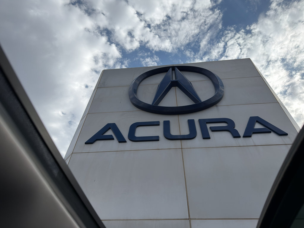 Certified 2025 Acura RDX SH-AWD w/ Advance Package image 2