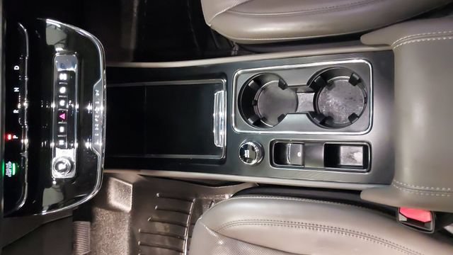 Used 2025 Lincoln Corsair AWD w/ Equipment Group 101A image 24
