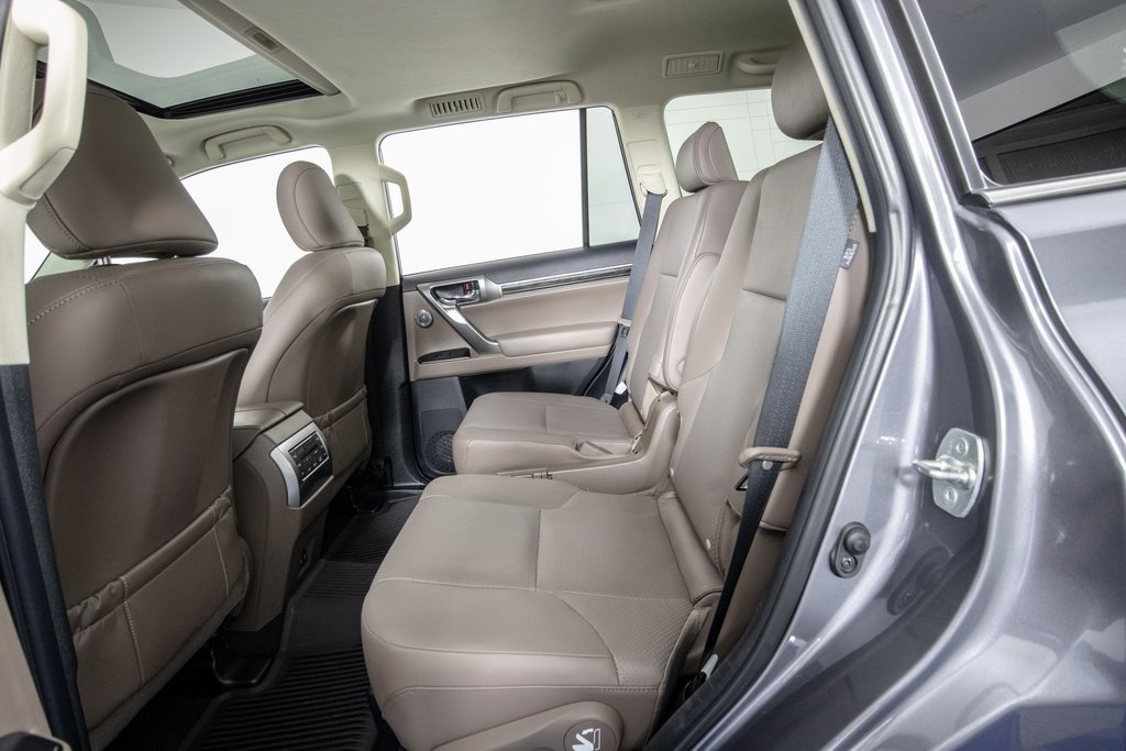 Used 2023 Lexus GX 460 Luxury image 11