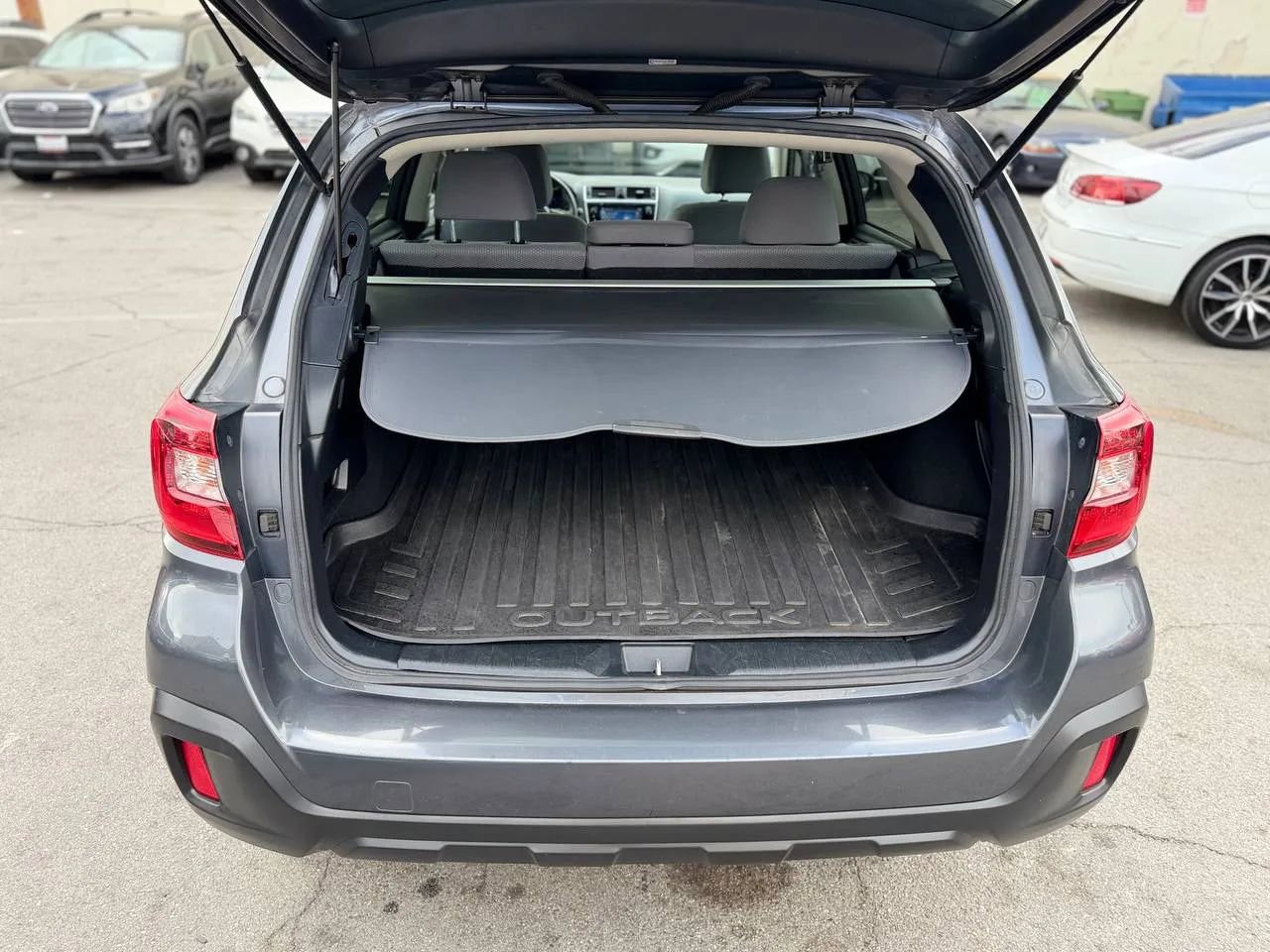 Used 2018 Subaru Outback 2.5i Premium image 29