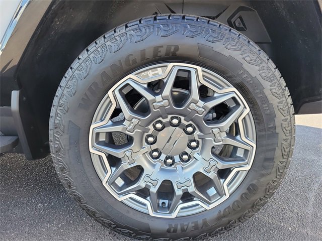 New 2026 GMC Hummer EV 4x4 Crew Cab image 6