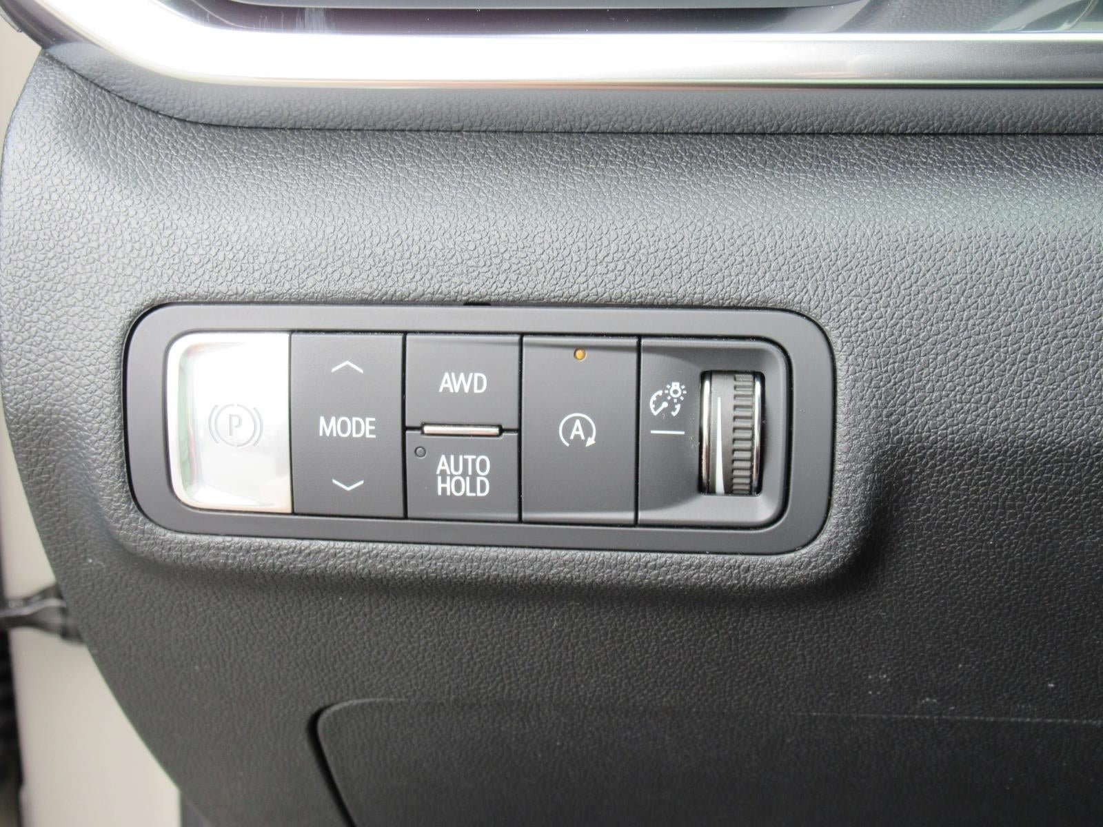Used 2025 GMC Terrain Elevation w/ Elevation Premium Package AWD/4WD image 21