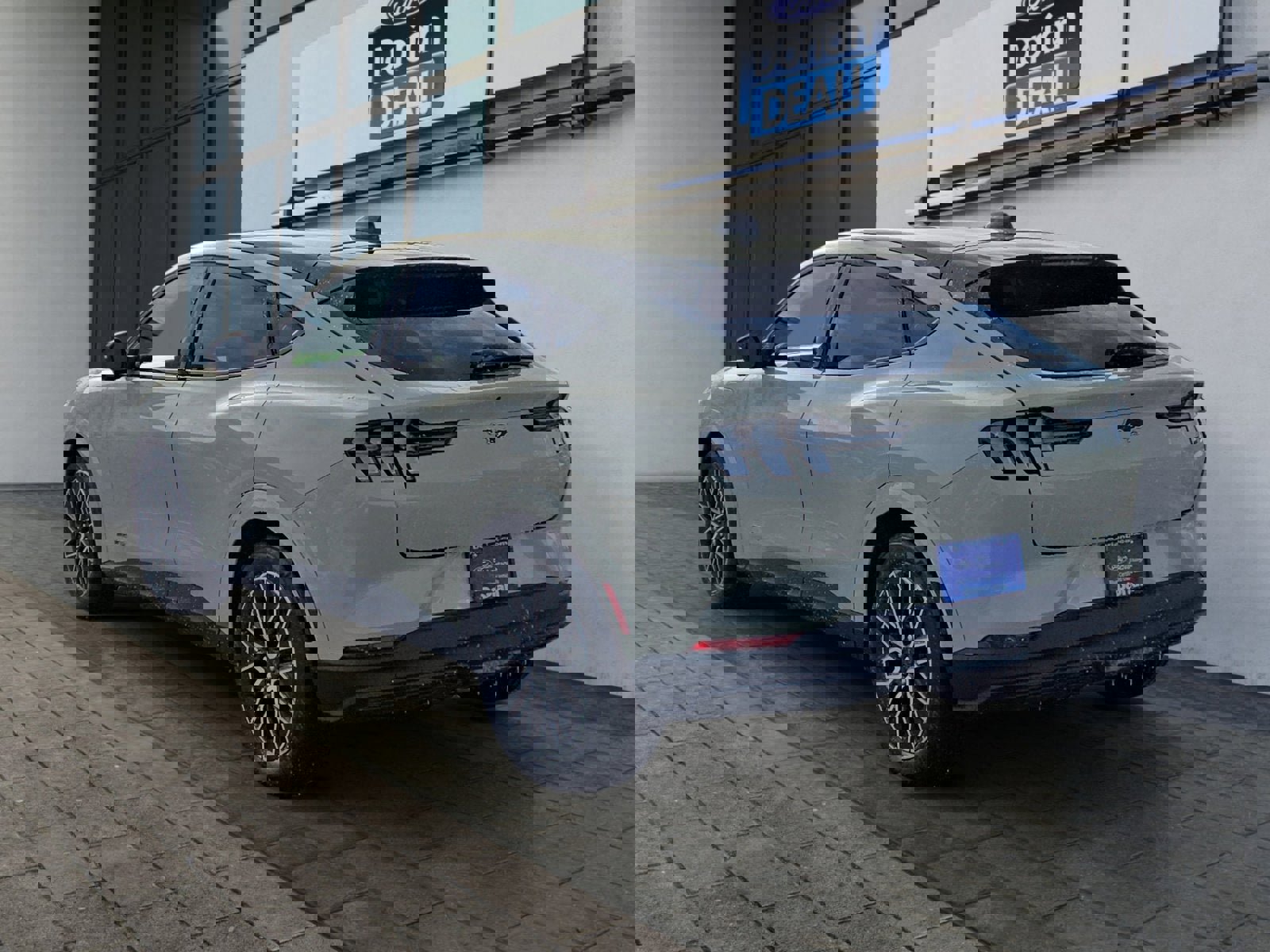 Certified 2025 Ford Mustang Mach-E Premium image 5