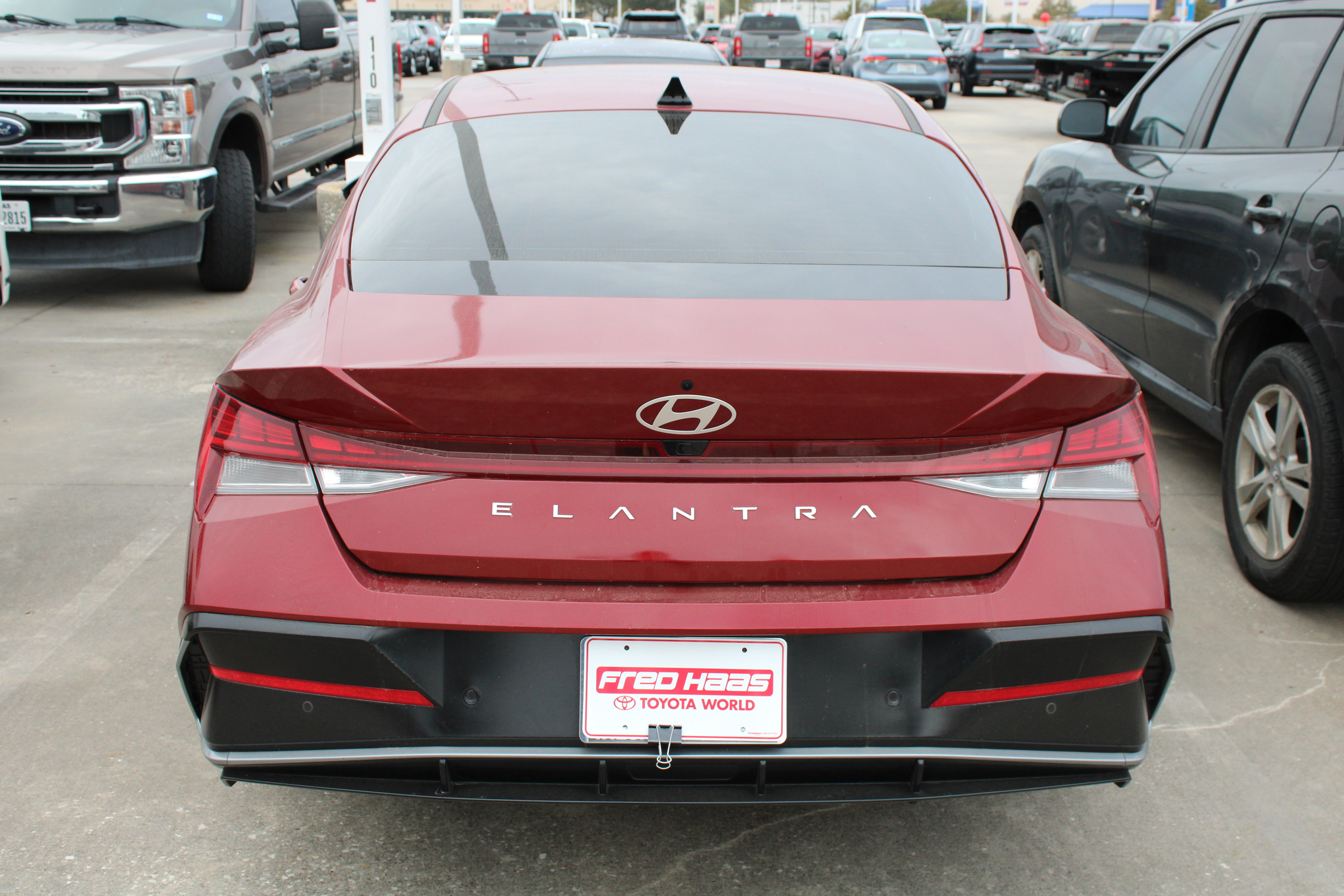Used 2024 Hyundai Elantra Limited FWD image 8