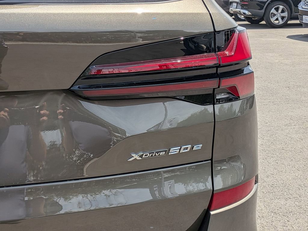 New 2026 BMW X5 xDrive50e w/ M Sport Package image 24