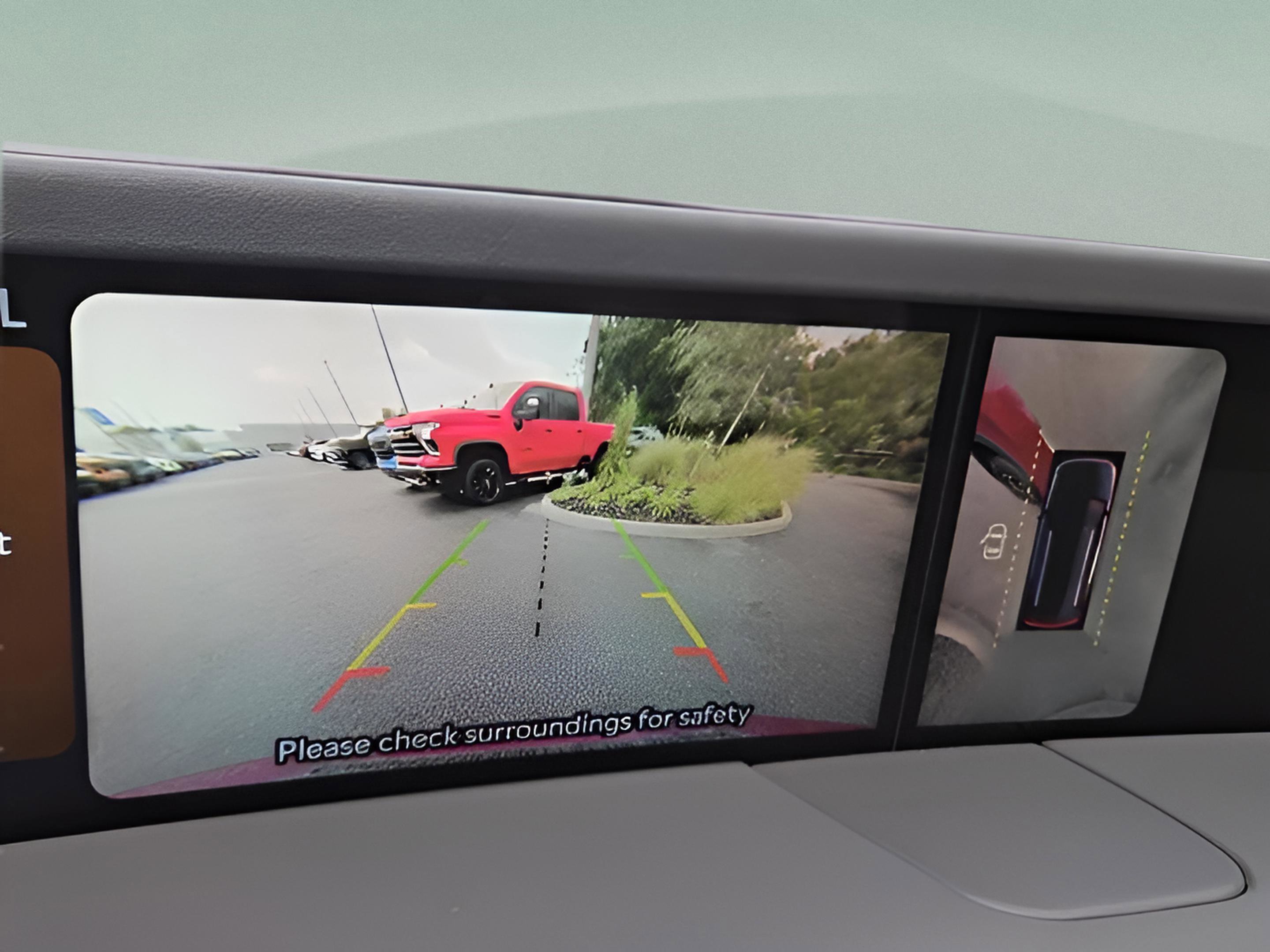 Used 2024 Lincoln Nautilus Premier image 13