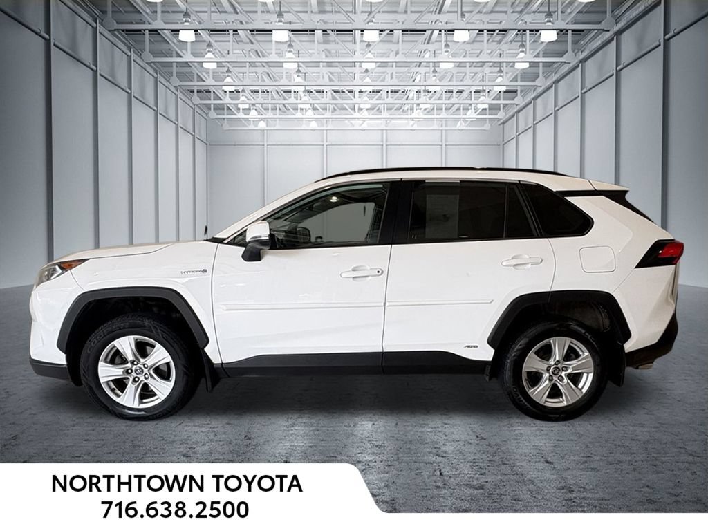Used 2020 Toyota RAV4 XLE w/ Convenience Package AWD/4WD image 7