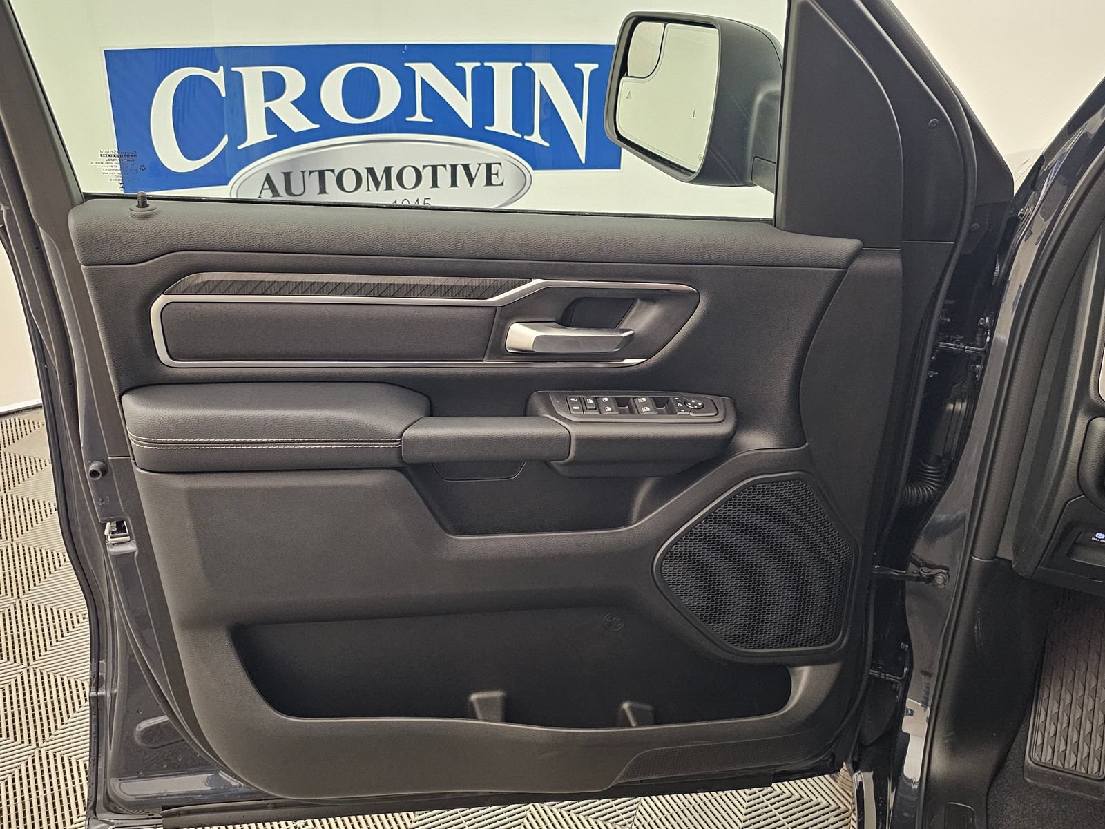 New 2026 RAM 1500 Big Horn AWD/4WD image 2