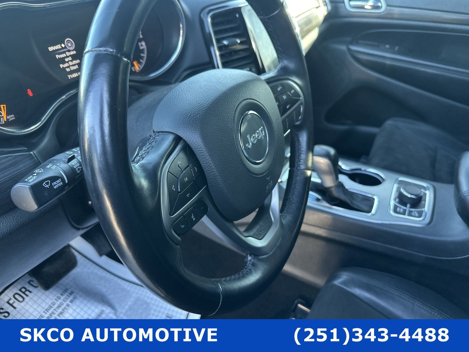 Used 2022 Jeep Grand Cherokee Laredo X image 19