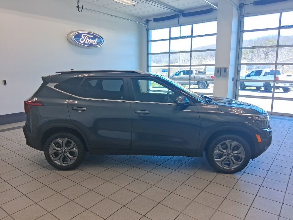 Used 2024 Kia Seltos S image 21