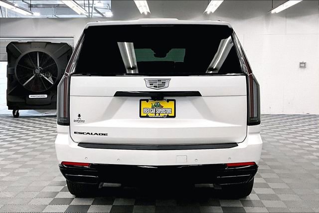Used 2025 Cadillac Escalade Sport AWD/4WD image 5