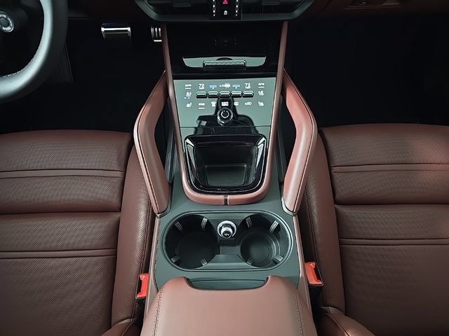 New 2025 Porsche Cayenne S AWD/4WD image 22