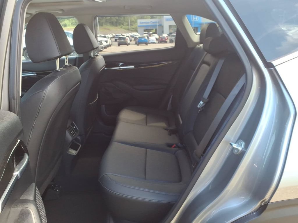 Used 2024 Kia Seltos EX AWD/4WD image 16