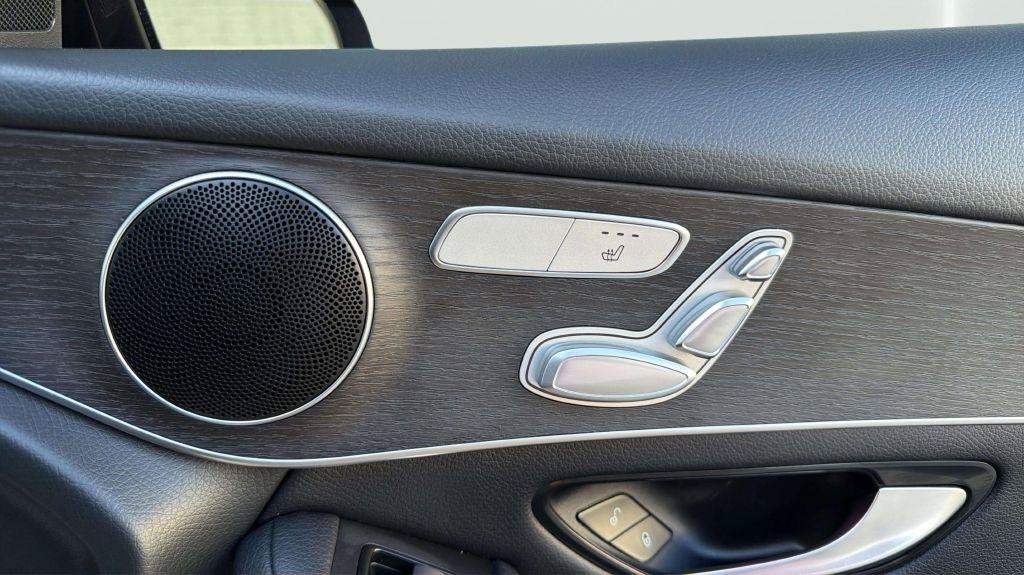 Used 2021 Mercedes-Benz GLC 300 4MATIC image 18