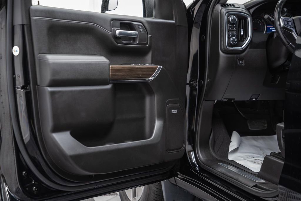 Used 2019 Chevrolet Silverado 1500 RST image 40