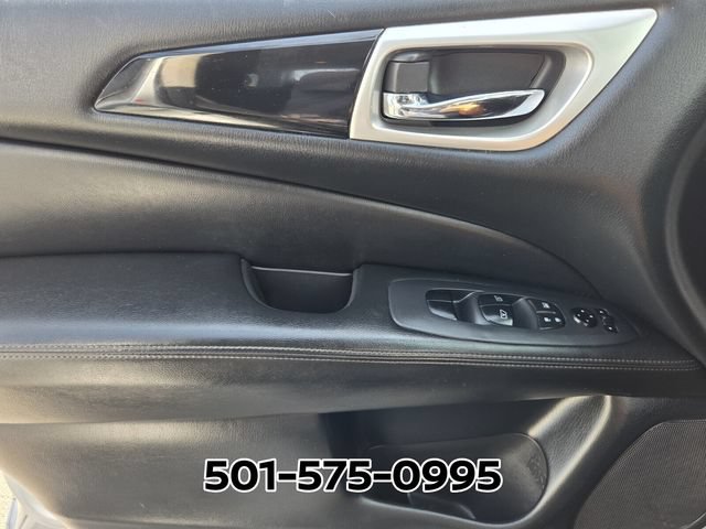 Used 2020 Nissan Pathfinder SV FWD image 32