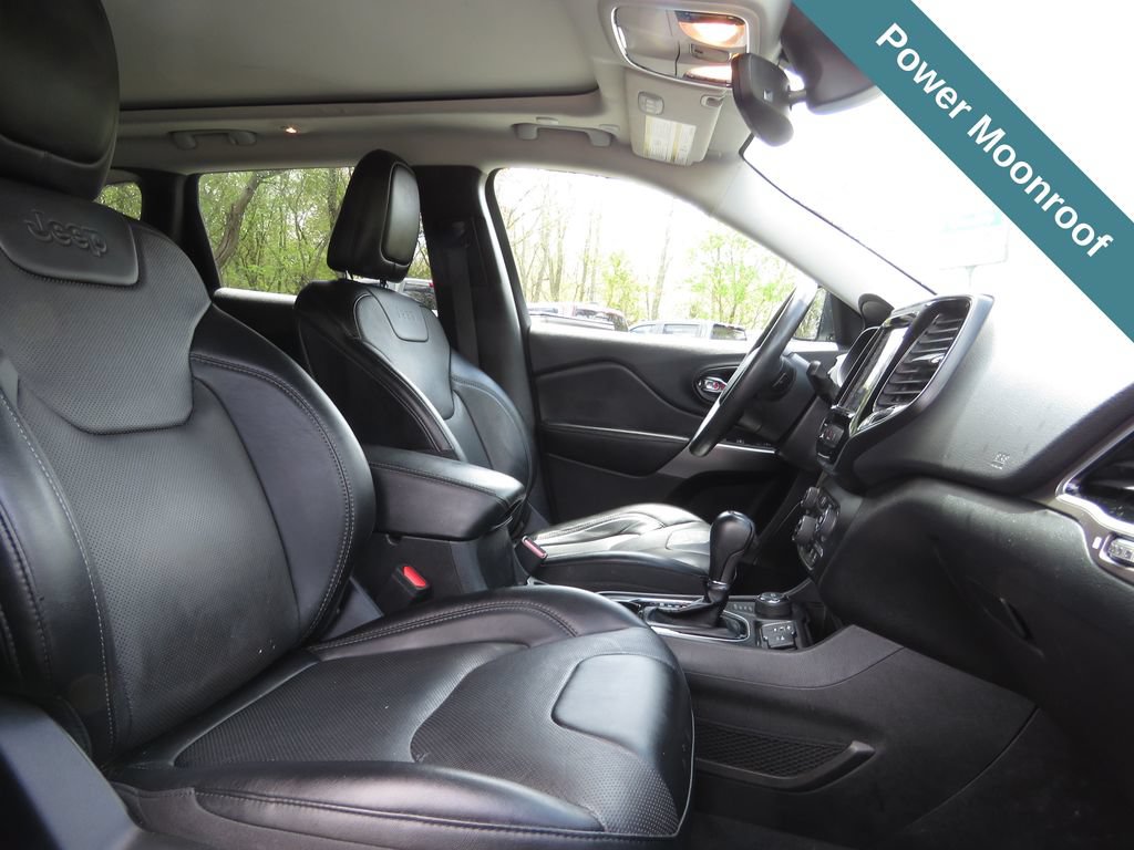 Used 2022 Jeep Cherokee Limited AWD/4WD image 13