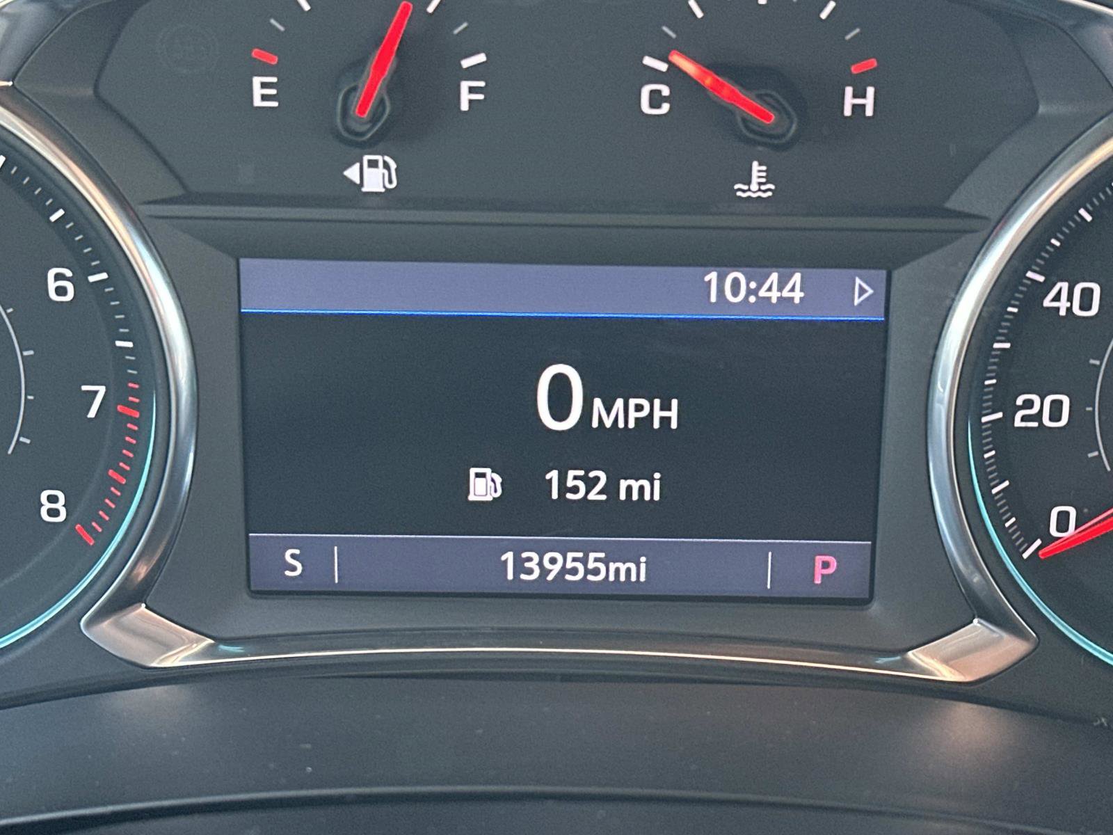 Used 2023 Chevrolet Traverse LT w/ Rear Camera Mirror Package image 21