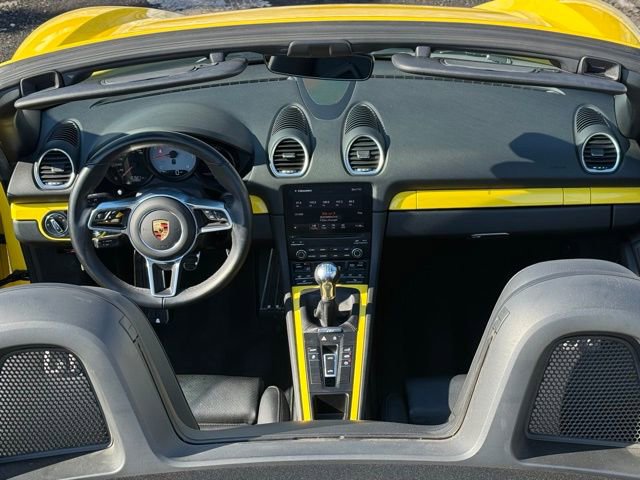 Used 2021 Porsche 718 Boxster S image 15