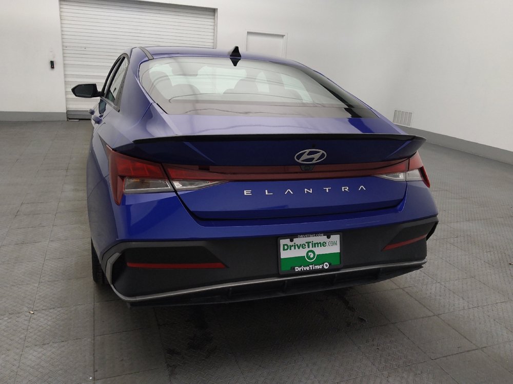 Used 2025 Hyundai Elantra Sport w/ Cargo Package FWD image 6