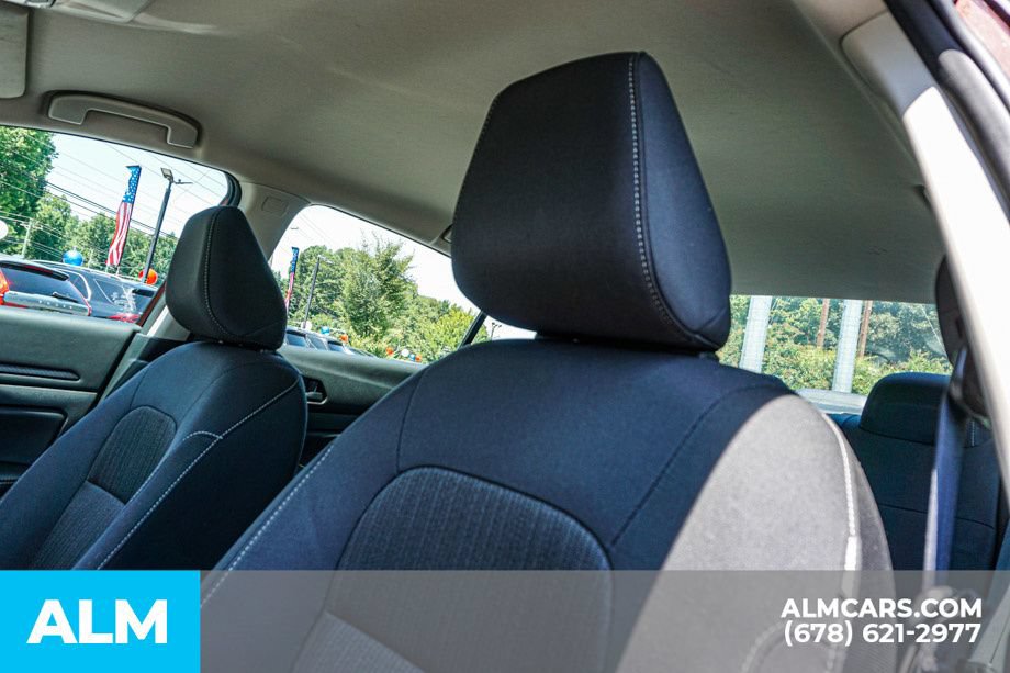 Used 2025 Nissan Altima 2.5 SV FWD image 17