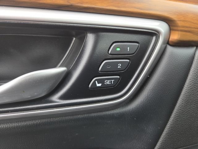 Used 2022 Honda CR-V Touring image 11