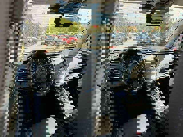 New 2025 Subaru Outback Limited image 18