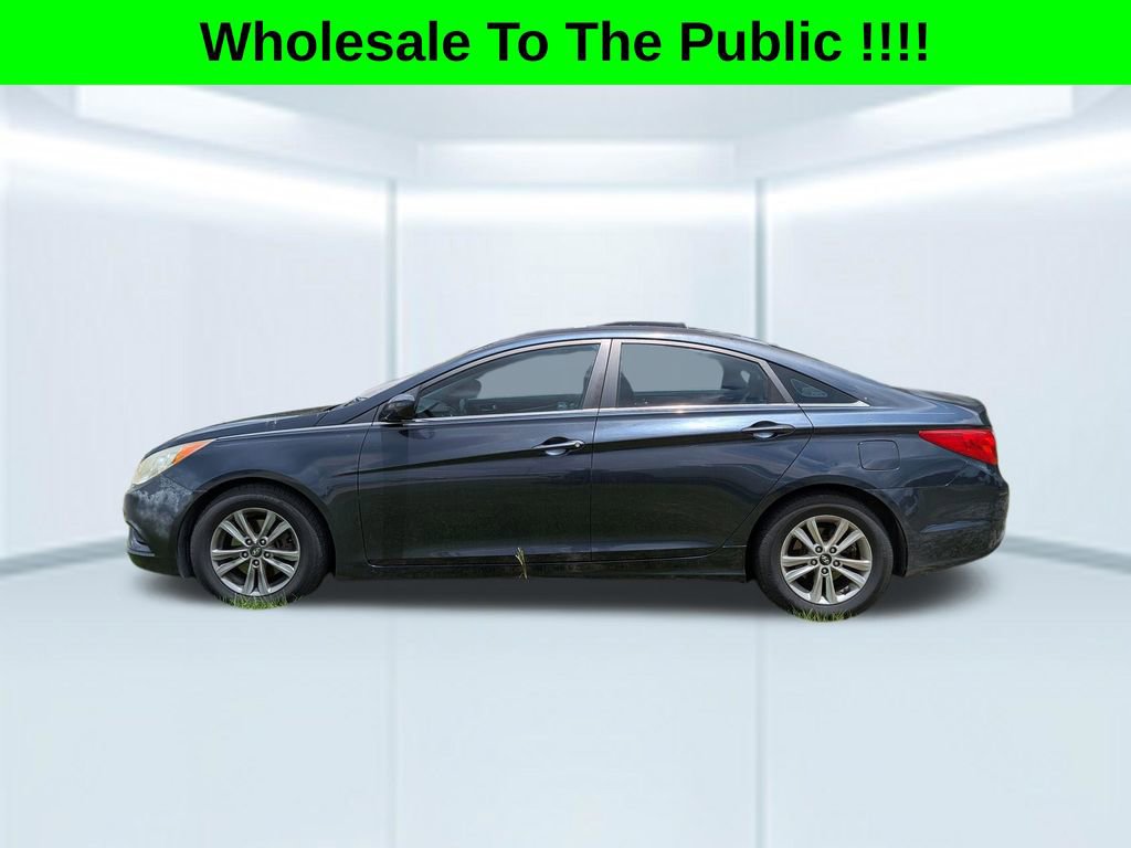 Used 2011 Hyundai Sonata GLS FWD image 2