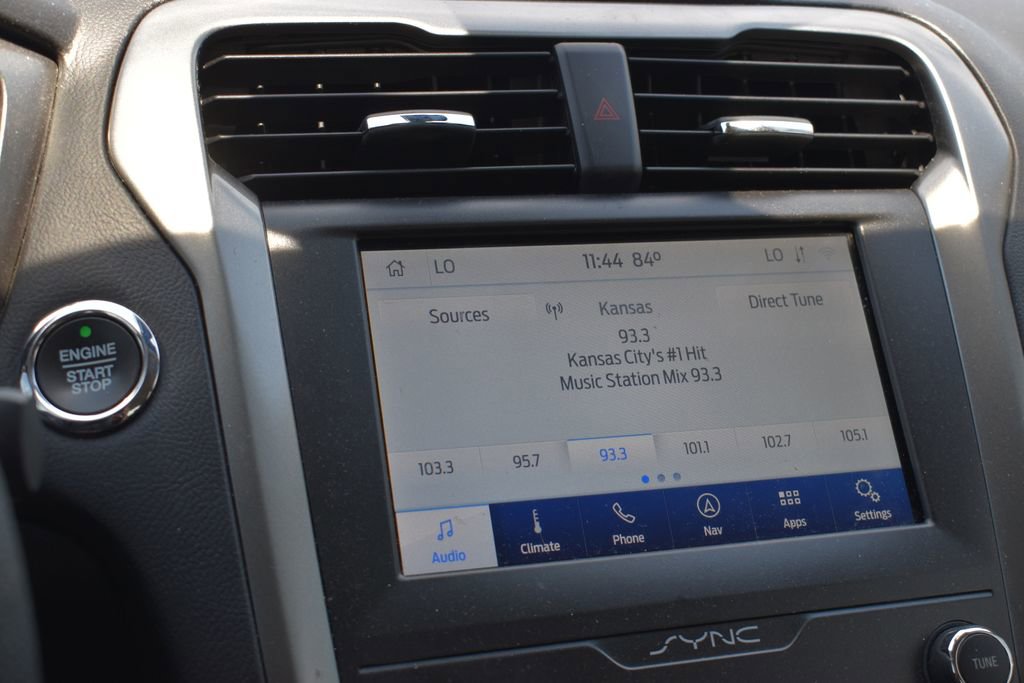 Certified 2020 Ford Fusion SE FWD image 12