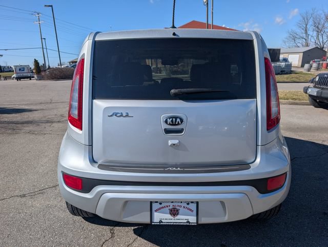Used 2013 Kia Soul ! w/ Premium Pkg FWD image 5
