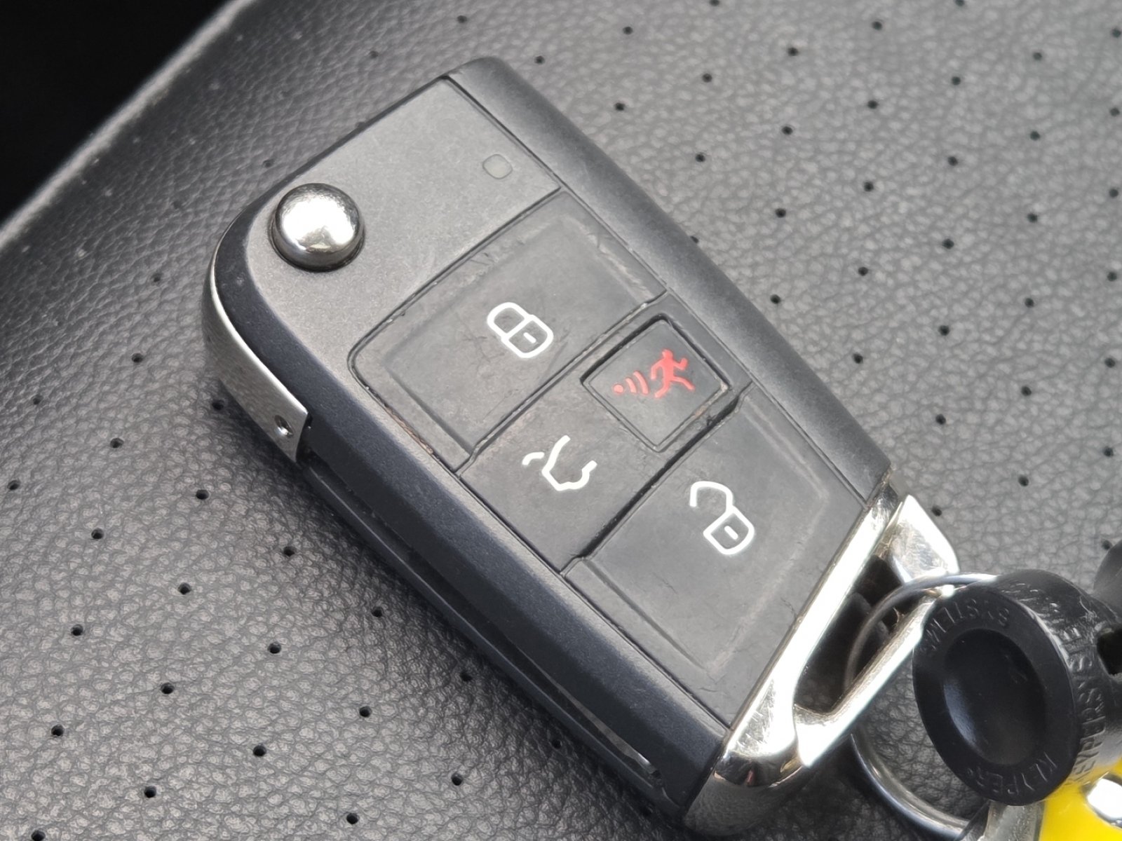 Used 2019 Volkswagen Tiguan SE w/ Panoramic Sunroof Package AWD/4WD image 31