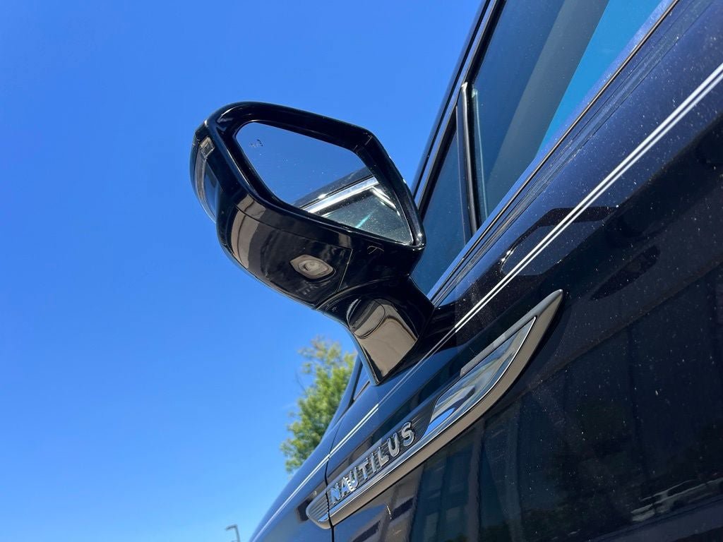 Certified 2023 Lincoln Nautilus AWD w/ Premium Package image 41