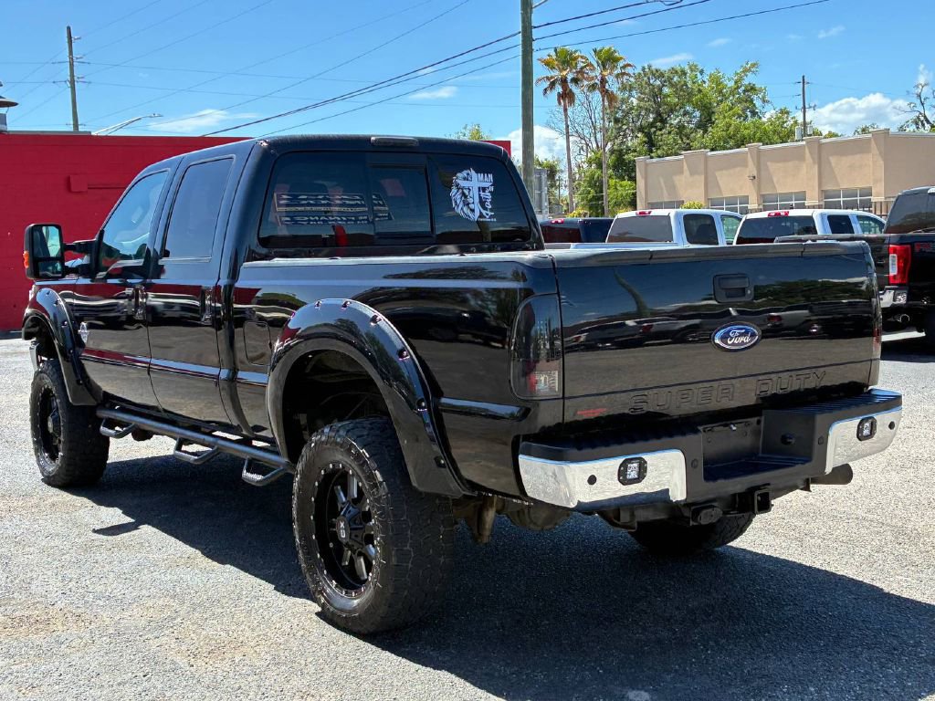 Used 2011 Ford F250 Lariat image 4