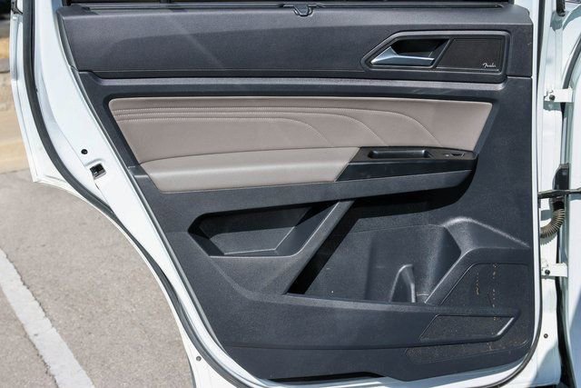 Used 2021 Volkswagen Atlas SEL Premium image 13