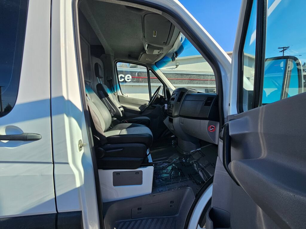 Used 2008 Dodge Sprinter 2500 w/ Contractor Group RWD image 37