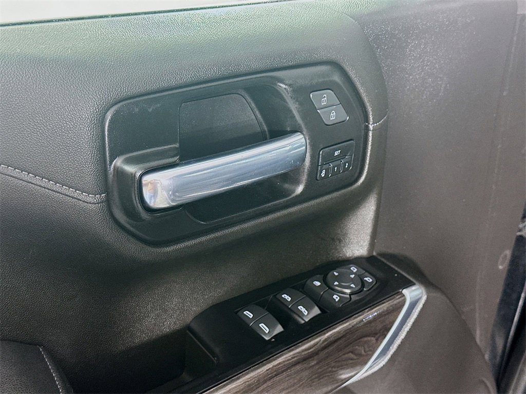 Used 2022 Chevrolet Silverado 1500 LTZ image 24