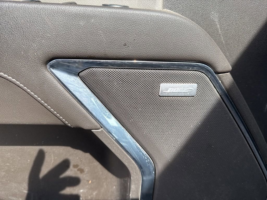 Used 2024 GMC Sierra 2500 SLT w/ SLT Premium Package image 16