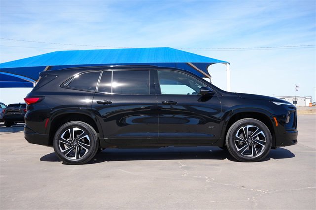 Used 2026 Buick Enclave Sport Touring image 3